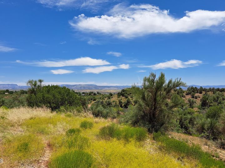 002 S Camino Real Rd, Cottonwood, AZ | 5 Acres Or More. Photo 2 of 13