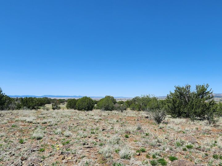 094x N Headwaters Rd, Chino Valley, AZ | Under 5 Acres. Photo 17 of 34