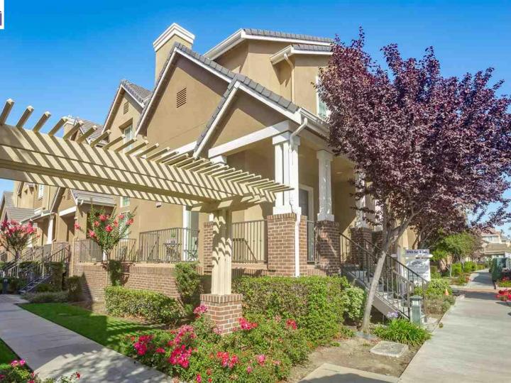 1045 Emerald Ter, Union City, CA, 94587 Townhouse. Photo 1 of 28