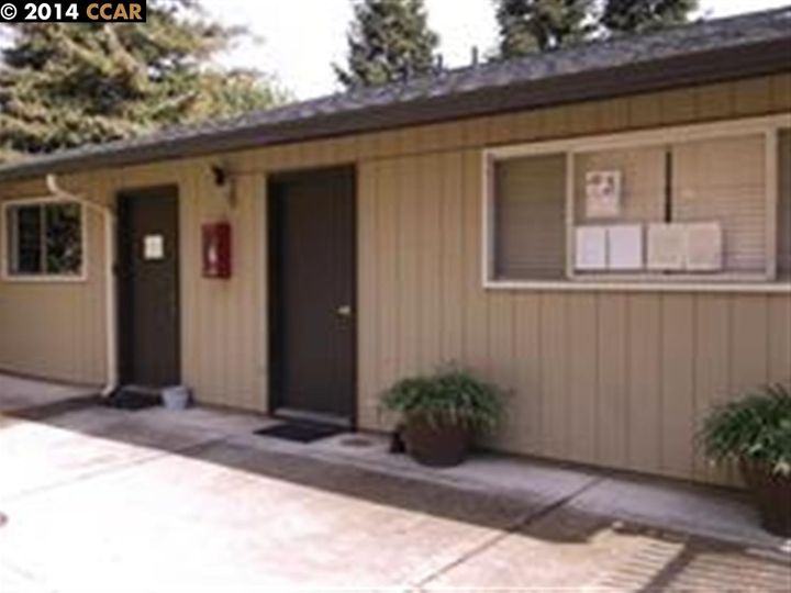 Rental 1060 Oak Grove Rd unit #17, Concord, CA, 94518. Photo 7 of 23
