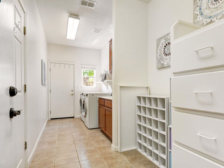 1202 Silverton Way, Brentwood, CA | Brentwood. Photo 16 of 36