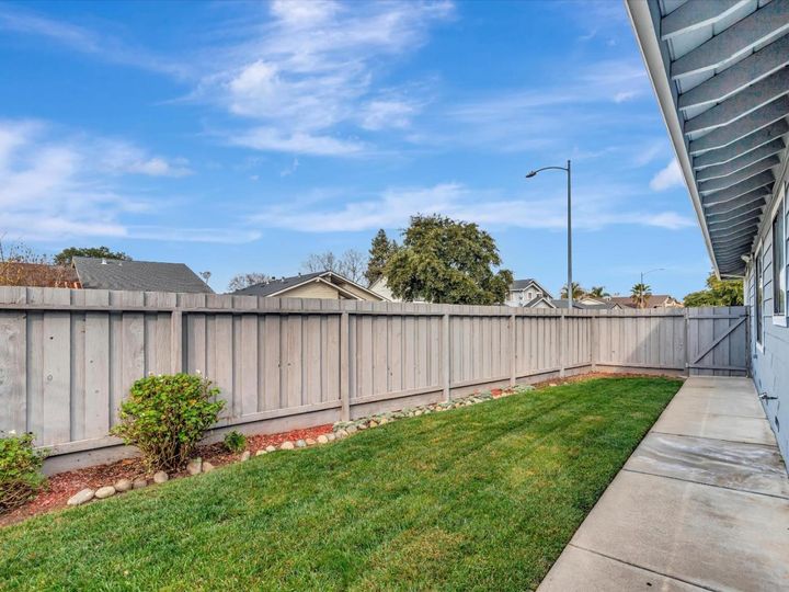 1250 Willow Ct, Gilroy, CA | . Photo 46 of 47