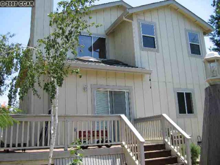 126 Williamson Ct, Martinez, CA | Creekside Homes. Photo 7 of 9