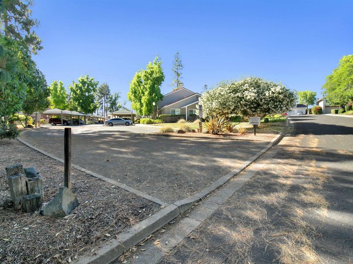 1317 Waterfall Way, Concord, CA, 94521 Townhouse. Photo 22 of 24