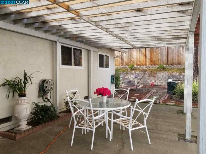 1331 Pineview Ln, Concord, CA | Turtle Creek. Photo 23 of 27
