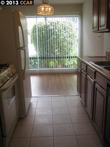 Rental 1355 Kenwal Rd unit #A, Concord, CA, 94521. Photo 7 of 17