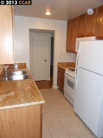 Rental 1355 Kenwal Rd unit #A, Concord, CA, 94521. Photo 8 of 17