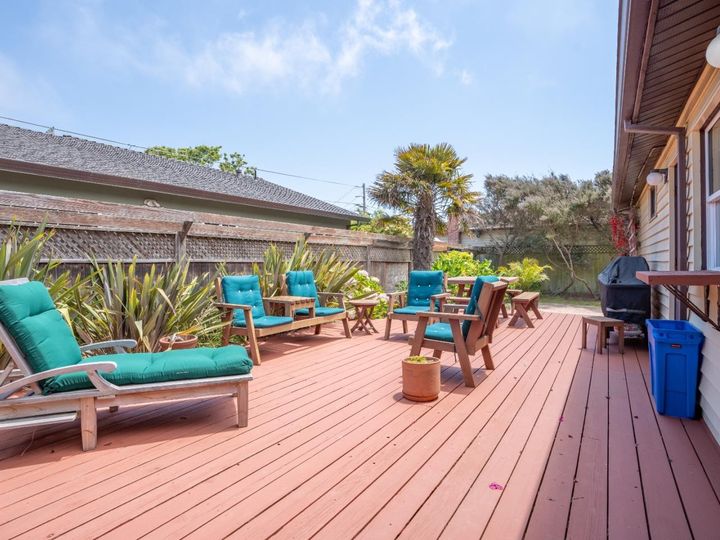 1365 Flores Dr, Pacifica, CA | . Photo 30 of 35