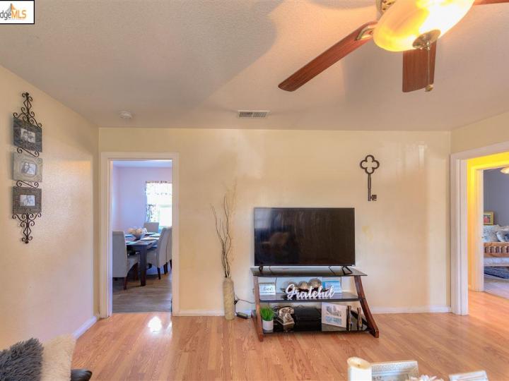 140 Victory Dr, Pittsburg, CA | Pittsburg. Photo 6 of 19