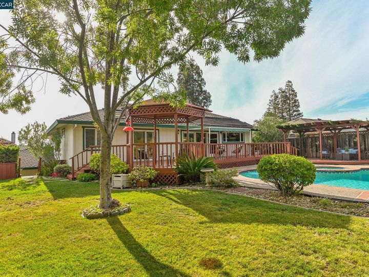 1439 Parkhaven Dr, Pleasant Hill, CA | Valley High. Photo 35 of 59