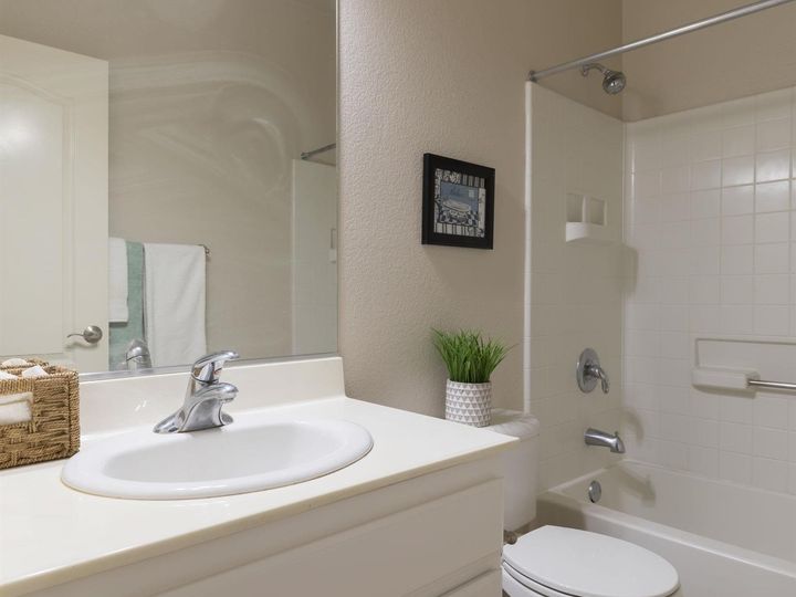 1586 Chandler St #133, Oakland, CA, 94603 Townhouse. Photo 17 of 21