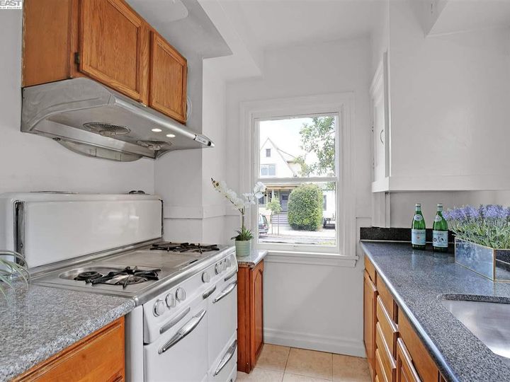 1626 St Charles St, Alameda, CA | West End. Photo 11 of 26