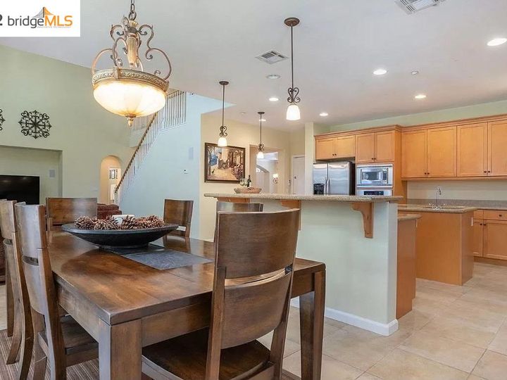 1661 Sassafras Ct, Brentwood, CA | Brentwood. Photo 11 of 47