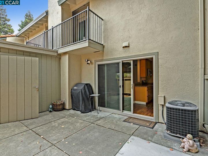 1698 Parkside Dr, Walnut Creek, CA, 94597 Townhouse. Photo 32 of 39