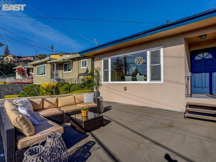 17300 Robey Dr, Castro Valley, CA | . Photo 2 of 59