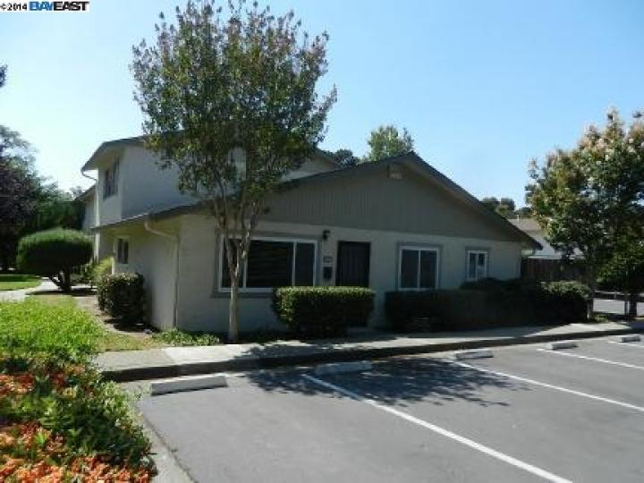 17521 Wickman Pl, San Lorenzo, CA, 94580 Townhouse. Photo 1 of 9