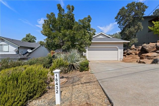18432 Kentwood Pl, Hidden Valley Lake, CA | . Photo 2 of 34