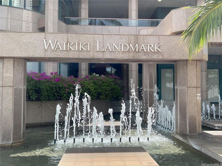 Waikiki Landmark condo #807. Photo 5 of 25
