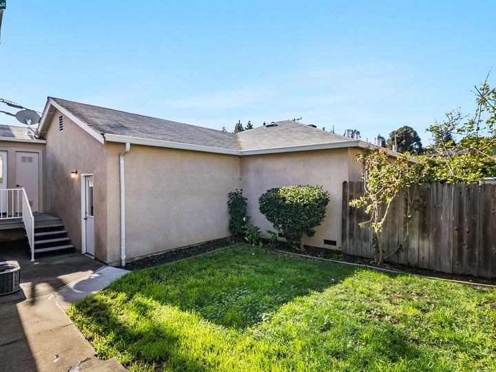 18983 Lake Chabot Rd, Castro Valley, CA | Castro Valley. Photo 18 of 51