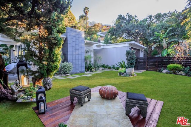 2166 Sunset Crest Dr, Los Angeles, CA | . Photo 3 of 21