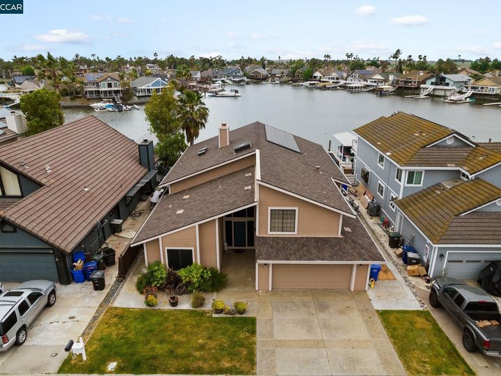 2243 Reef Ct, Discovery Bay, CA | Delta Waterfront Access. Photo 23 of 25
