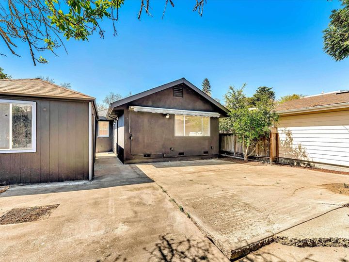 2520 Delmer St, Oakland, CA | Dimond Heights. Photo 34 of 37
