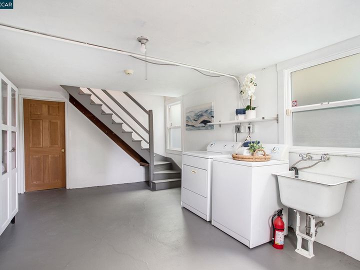 2533 Best Ave, Oakland, CA | Maxwell  Park. Photo 30 of 52