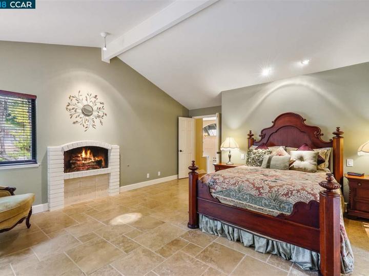 2555 Rolling Hills Ct, Alamo, CA | Roundhill Country Club. Photo 19 of 30