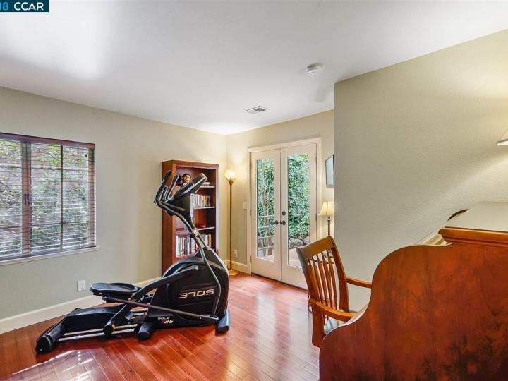 2555 Rolling Hills Ct, Alamo, CA | Roundhill Country Club. Photo 24 of 30
