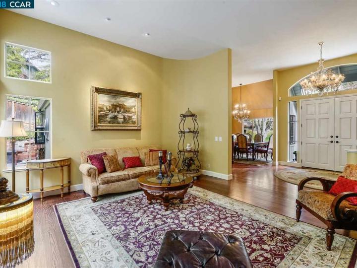 2555 Rolling Hills Ct, Alamo, CA | Roundhill Country Club. Photo 7 of 30