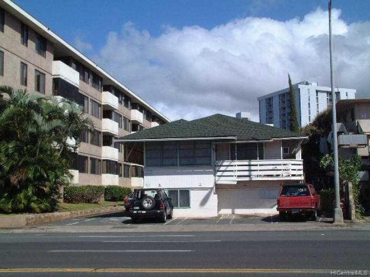 Rental 2606 Kapiolani Blvd, Honolulu, HI, 96826. Photo 1 of 6