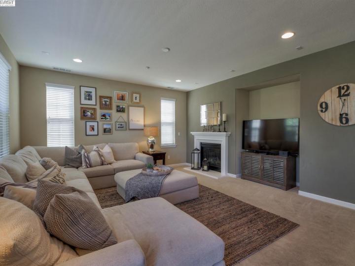 2735 Rivers Bend Cir, Livermore, CA | . Photo 17 of 37