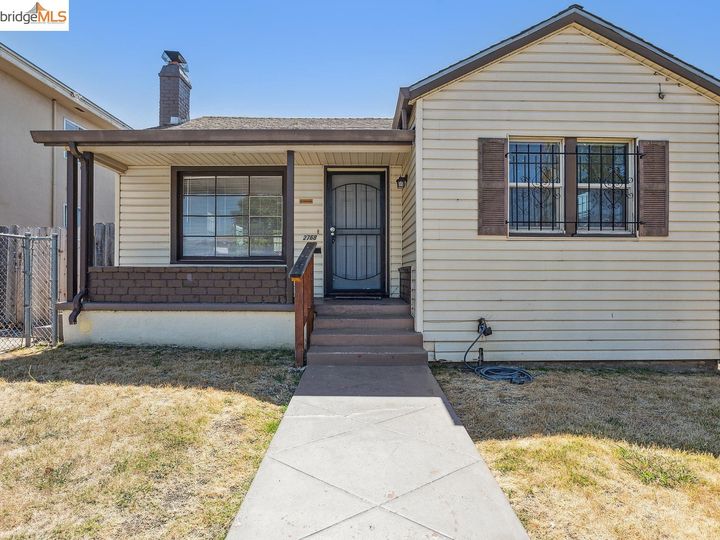2768 Parker Ave, Oakland, CA | Eastmont. Photo 4 of 33