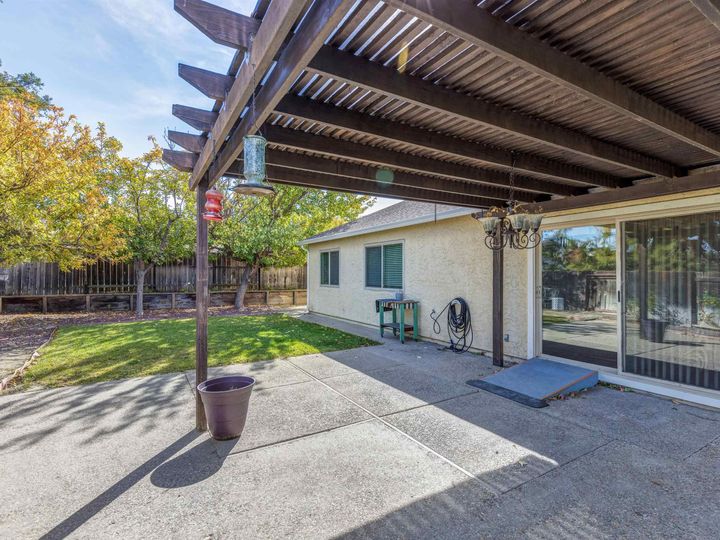 2814 Buttercup Ct, Antioch, CA | . Photo 22 of 30
