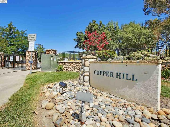 Copperhill condo #3. Photo 30 of 34