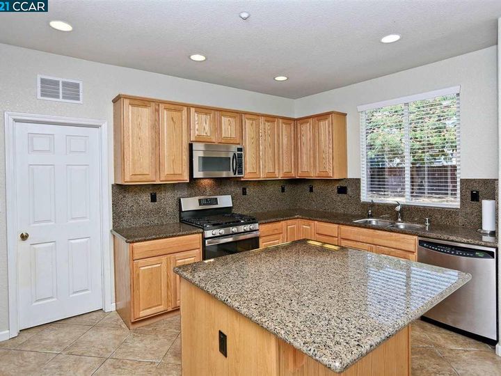 2931 Dahlia Ct, Brentwood, CA | Brentwood Park. Photo 18 of 36