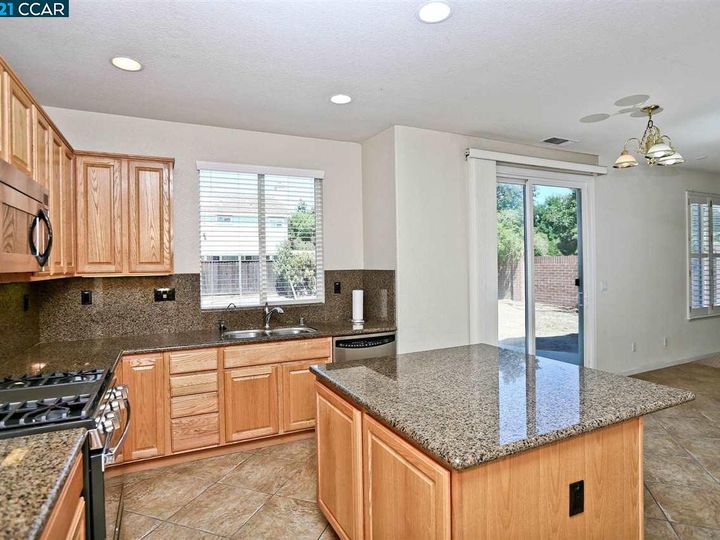 2931 Dahlia Ct, Brentwood, CA | Brentwood Park. Photo 20 of 36