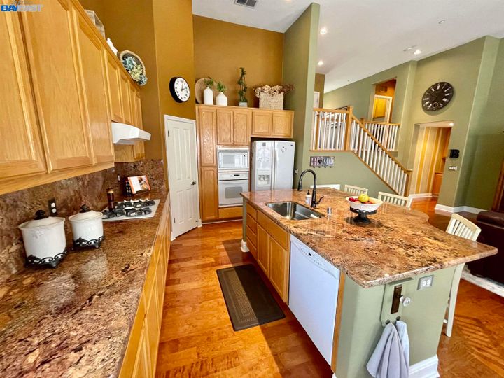 2934 Lundin Ln, Brentwood, CA | Shadow Lakes. Photo 18 of 45