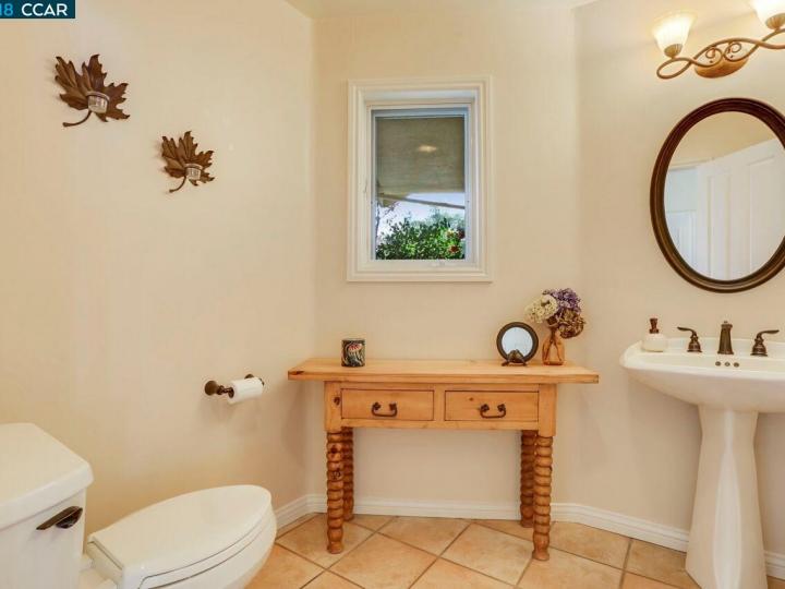 300 Eagle Dr, Murphys, CA | Gold Country. Photo 20 of 40
