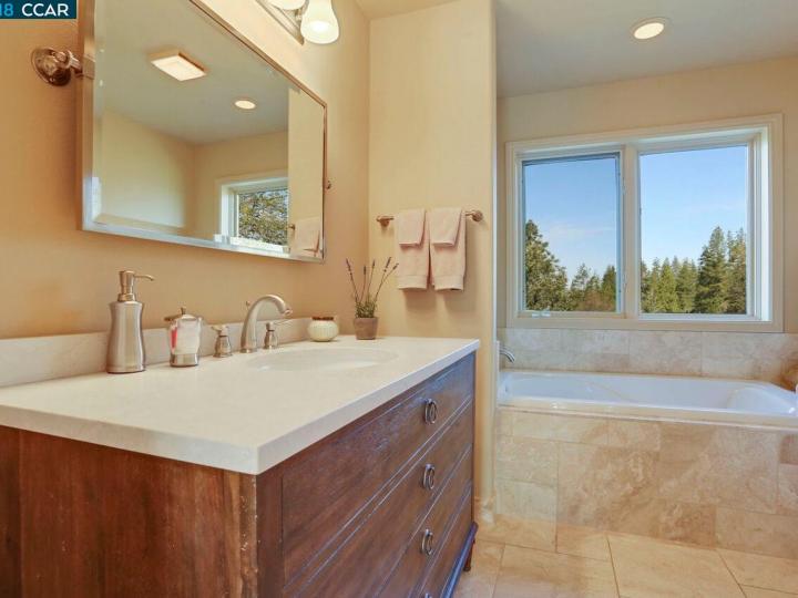 300 Eagle Dr, Murphys, CA | Gold Country. Photo 29 of 40