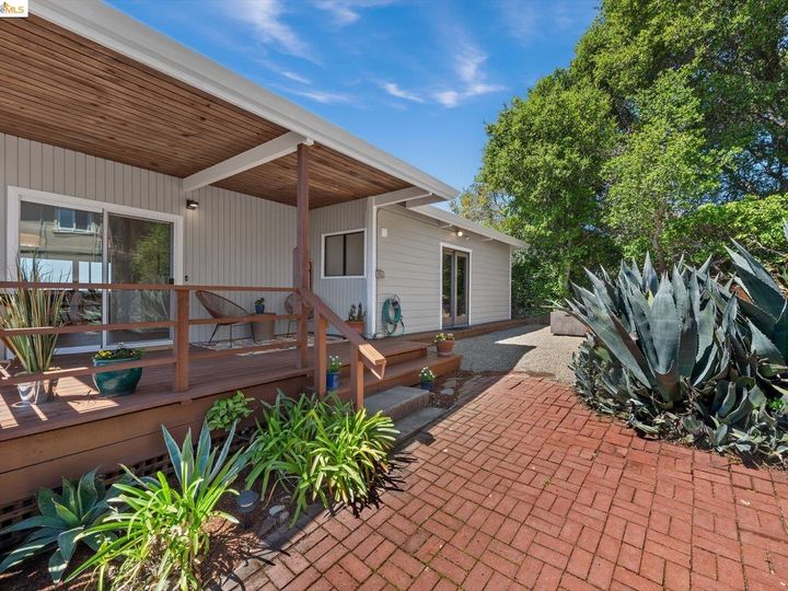3108 Carlsen St, Oakland, CA | Lincoln Heights. Photo 41 of 53