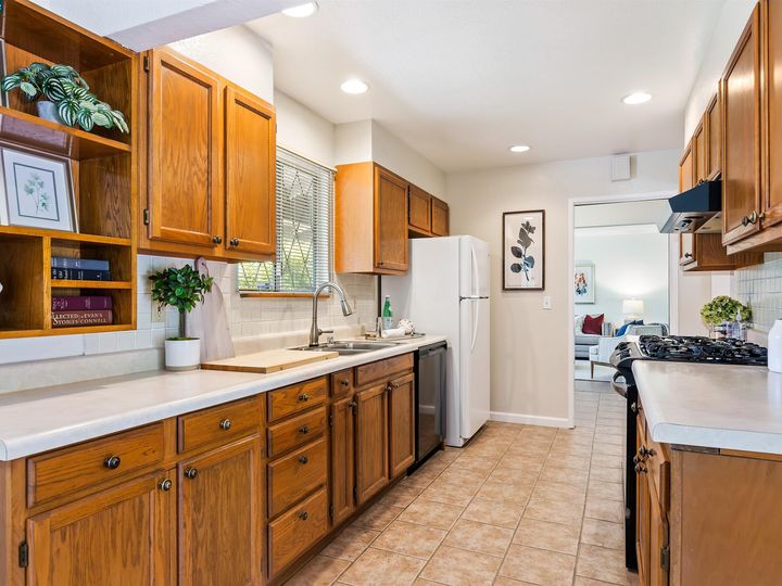 3158 Withers Ave, Lafayette, CA | Lafayette Hills. Photo 10 of 23