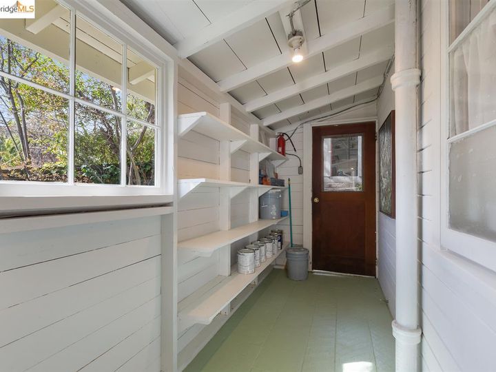 3161 Guido St, Oakland, CA | Redwood Heights. Photo 22 of 39