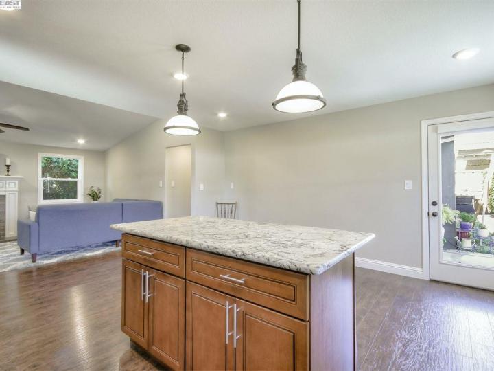 3187 Hillview Ct, Concord, CA | Holbrook Heights. Photo 14 of 32