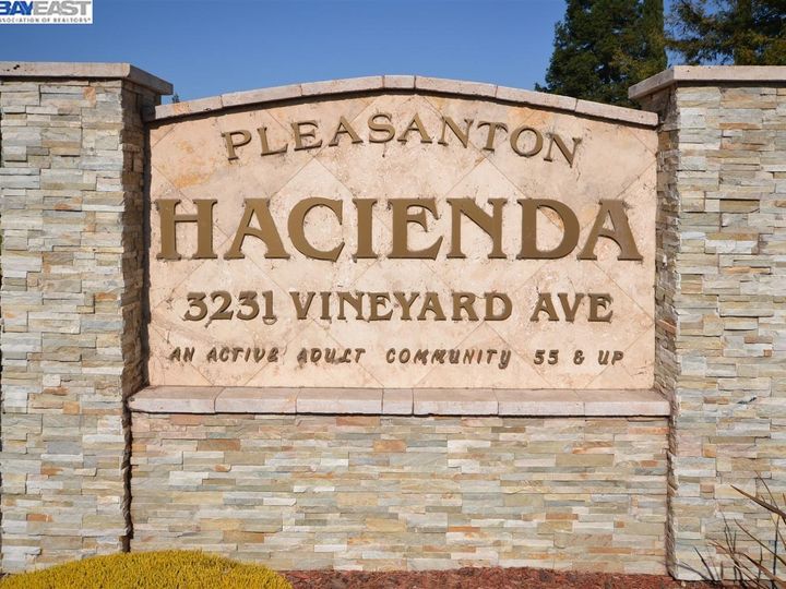 3231 Vineyard Ave Pleasanton CA Home. Photo 4 of 37