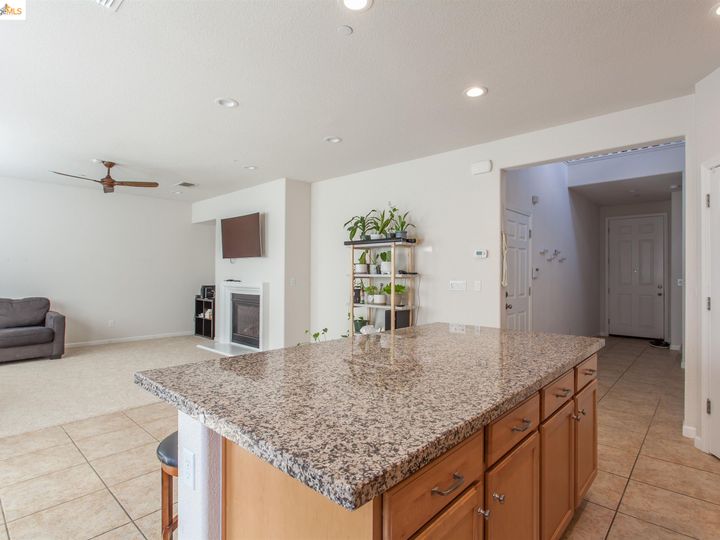 335 Coolcrest Dr, Oakley, CA | Oakley. Photo 4 of 11