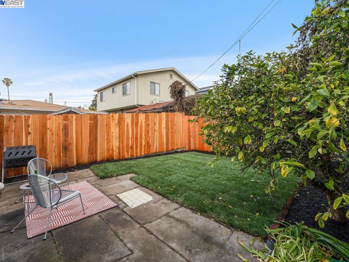 3441 Coolidge Ave, Oakland, CA | Dimond. Photo 37 of 45