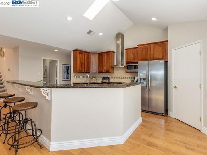 3465 Bridle Dr, Hayward, CA | Hill And Dale. Photo 16 of 35