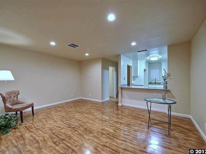 Rental 3712 Willow Pass Rd unit #27, Concord, CA, 94519. Photo 8 of 23