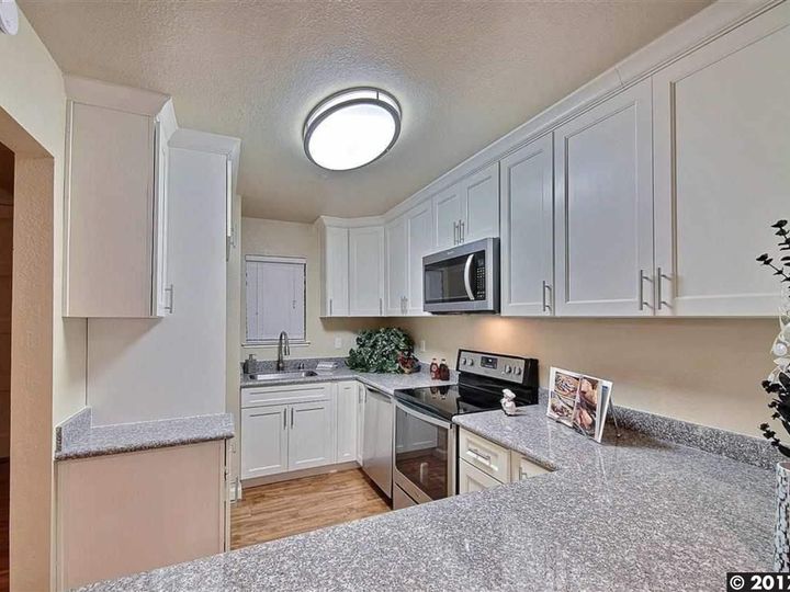 Rental 3712 Willow Pass Rd unit #27, Concord, CA, 94519. Photo 10 of 23